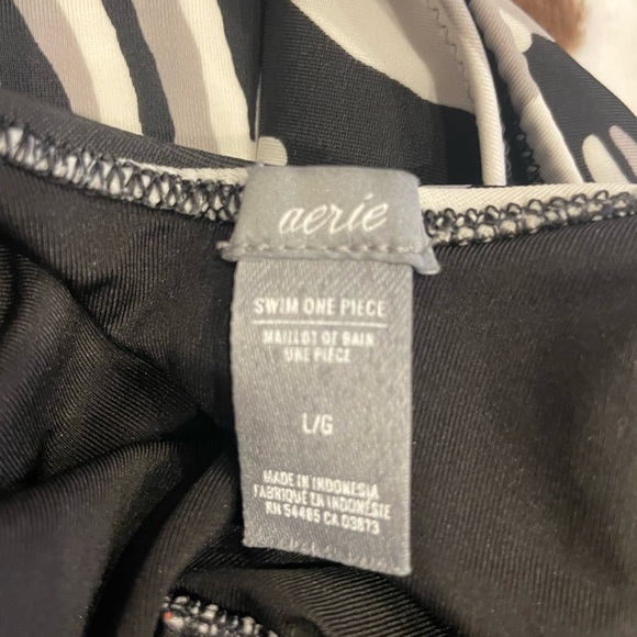 Aerie Fish Black and White One Piece Swimsuit - Picture 3 of 3
